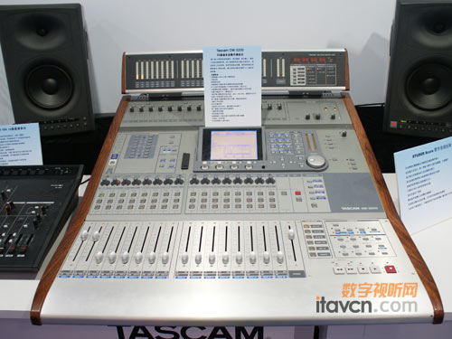 Tascam DM-3200{_@GBIRTV